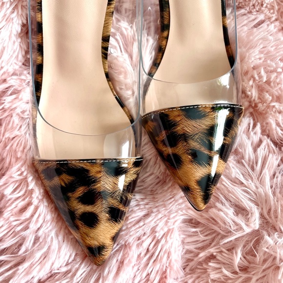 Clear Cheetah Pumps 6.5 - Picture 2 of 10